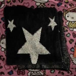 Perfect condition scarf, never worn